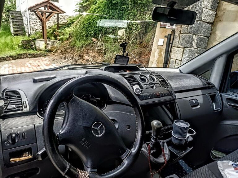 MERCEDES-BENZ VITO