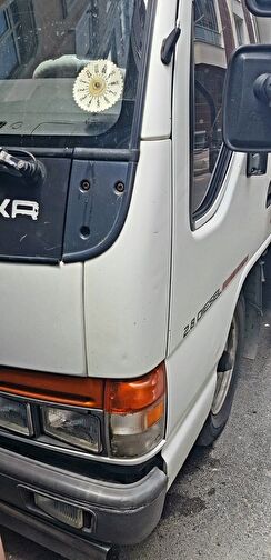ISUZU NKR