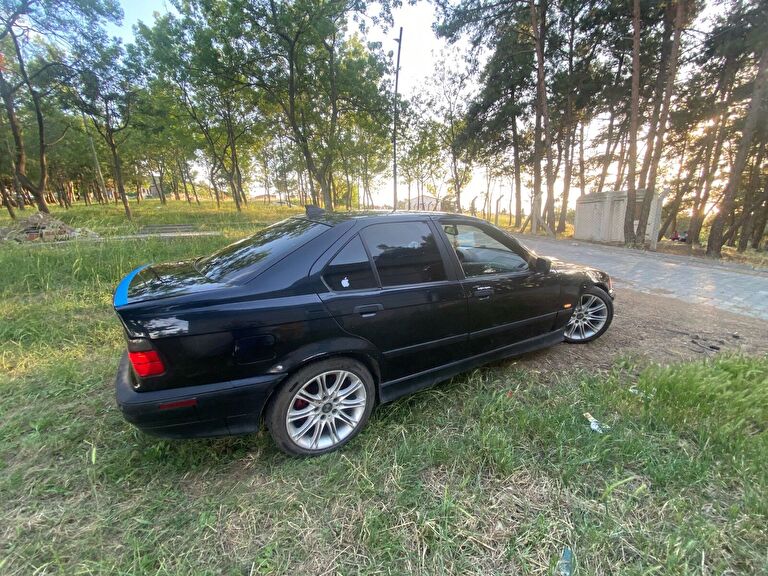 BMW 3 SERISI