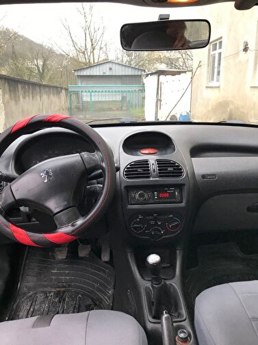 PEUGEOT 206
