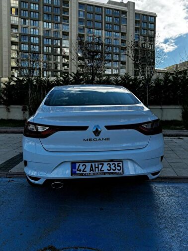 RENAULT MEGANE