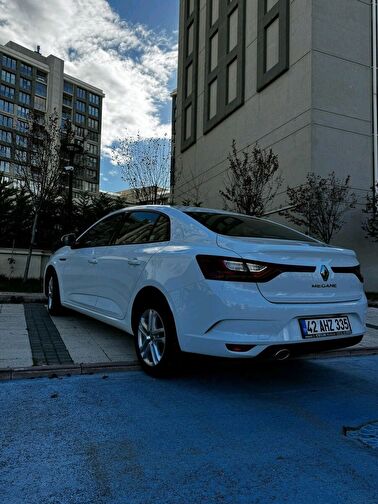 RENAULT MEGANE