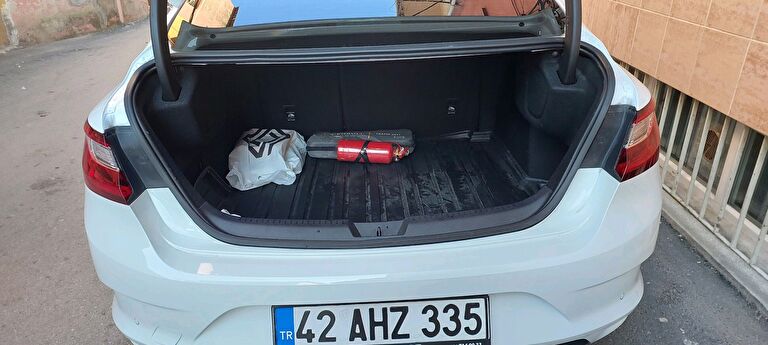 RENAULT MEGANE