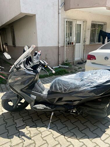 Arora GT 125
