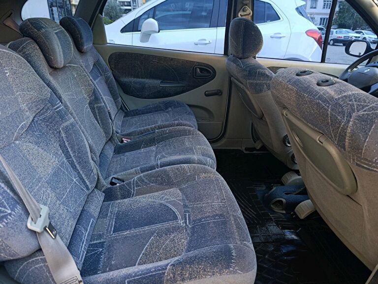 RENAULT SCENIC