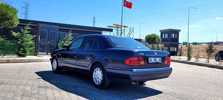 MERCEDES E-SERISI