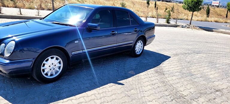 MERCEDES E-SERISI