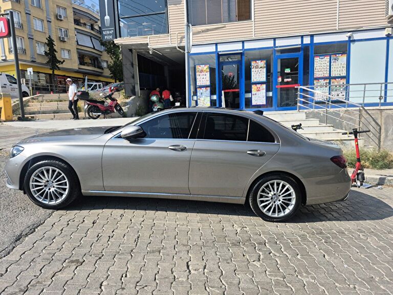 MERCEDES-BENZ E-SERISI