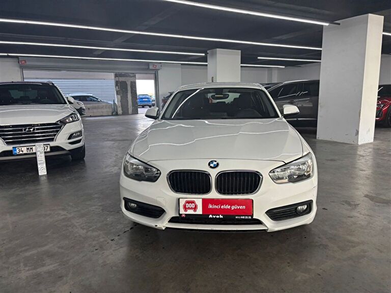 BMW 1 SERISI