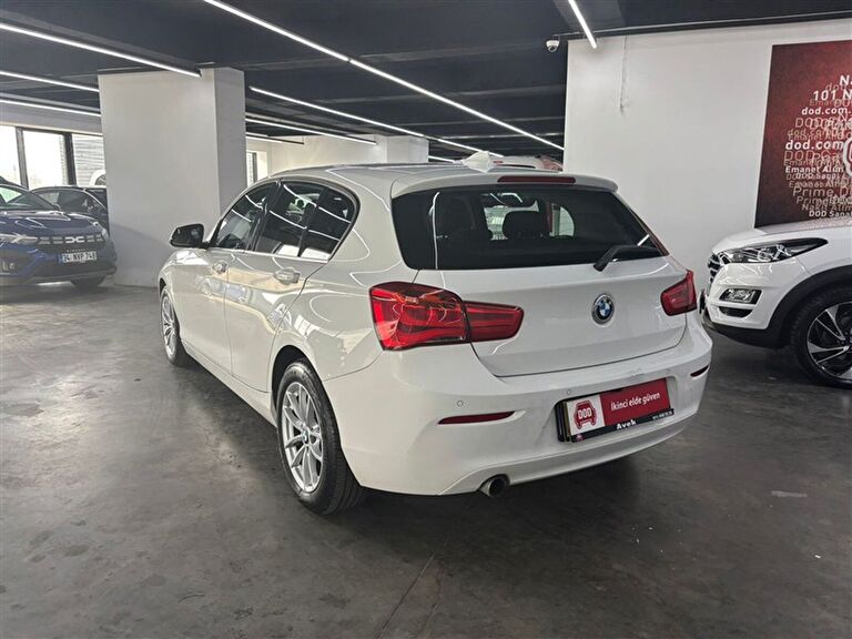 BMW 1 SERISI