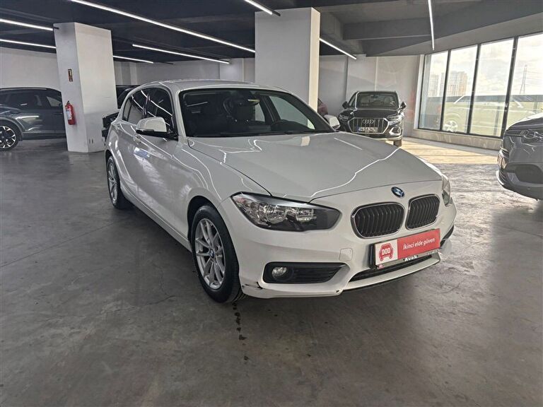 BMW 1 SERISI