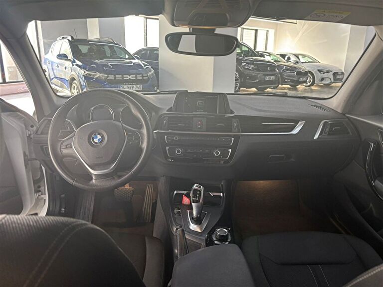 BMW 1 SERISI
