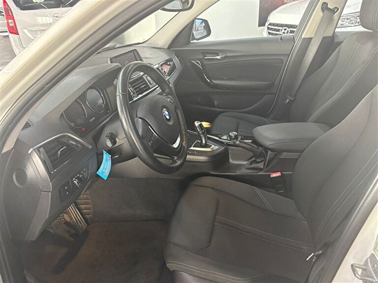 BMW 1 SERISI