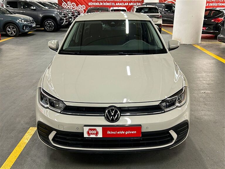VOLKSWAGEN POLO