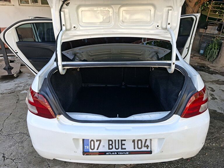 PEUGEOT 301