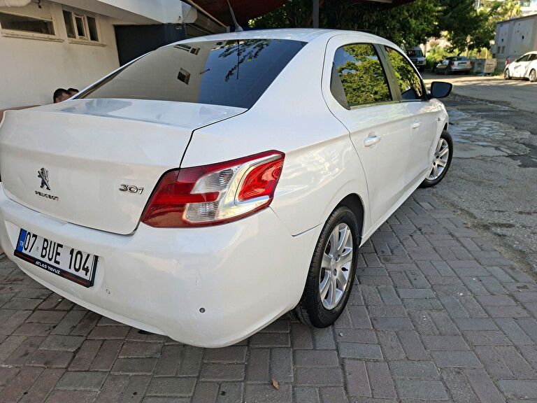 PEUGEOT 301