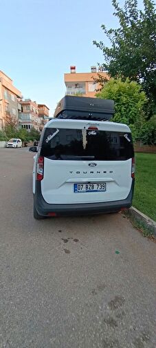 FORD TOURNEO COURIER