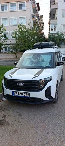 FORD TOURNEO COURIER