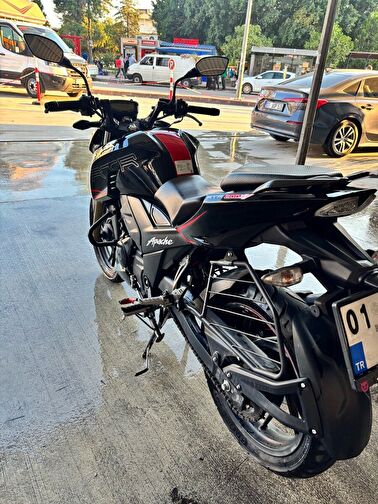 TVS Apache RTR 200