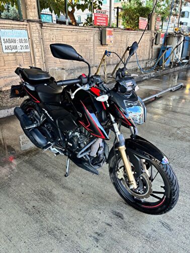 TVS Apache RTR 200