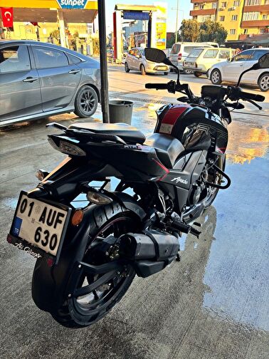 TVS Apache RTR 200
