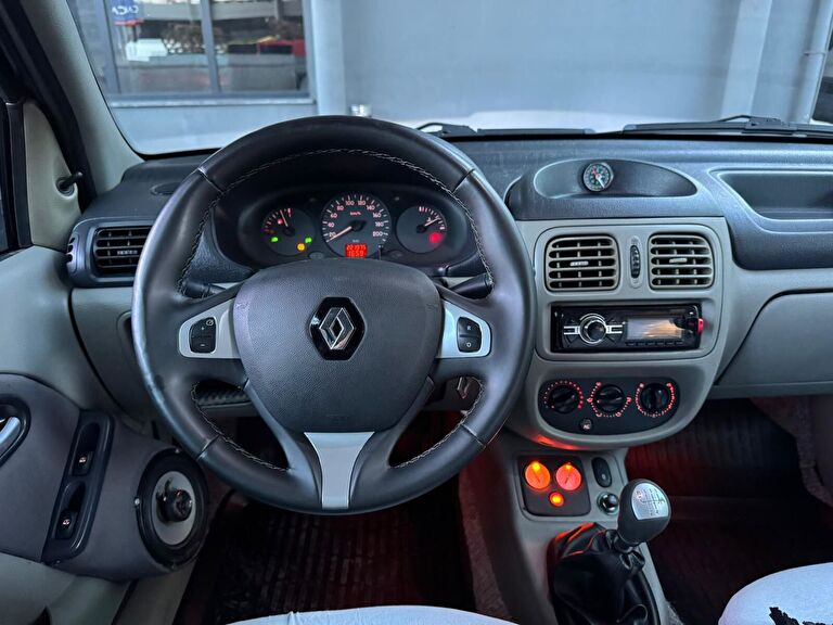 RENAULT CLIO SYMBOL