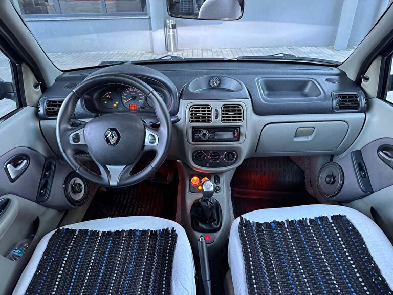 RENAULT CLIO SYMBOL