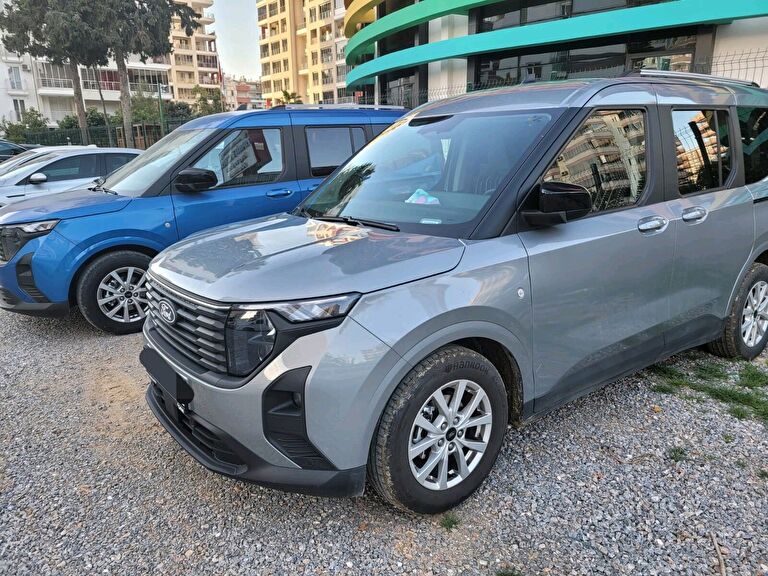 FORD TOURNEO COURIER