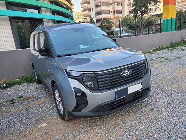 FORD TOURNEO COURIER