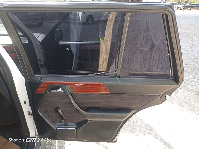 MERCEDES-BENZ 250