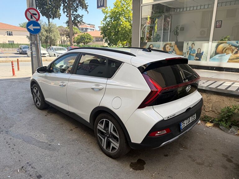 HYUNDAI BAYON