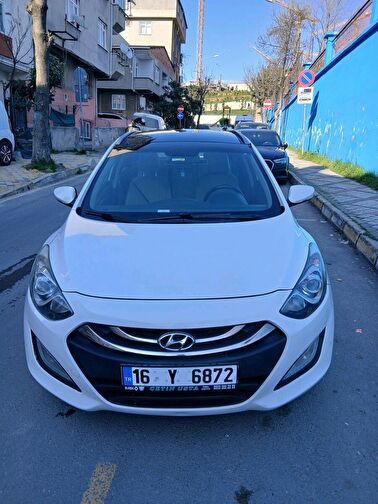 HYUNDAI I30