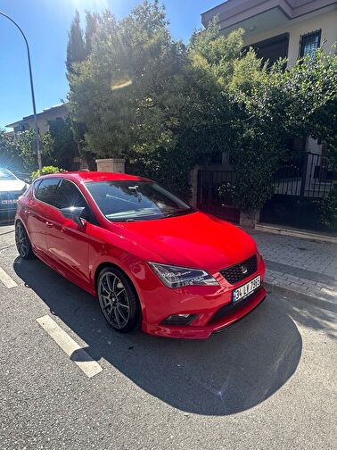 SEAT LEON