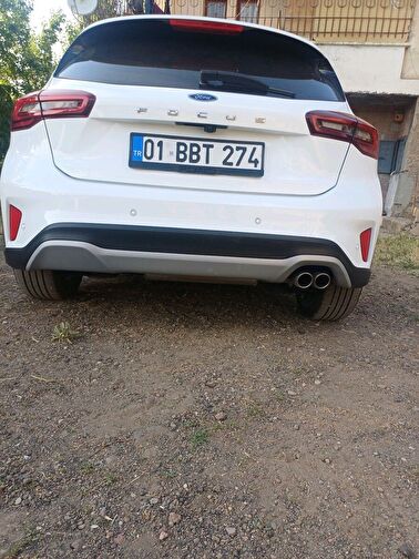 FORD FOCUS