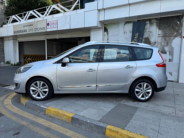 RENAULT GRAND SCENIC