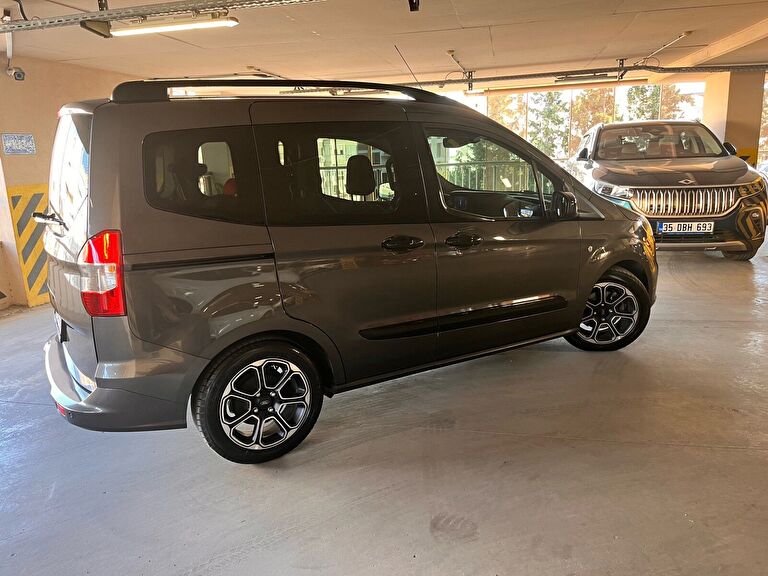 FORD TOURNEO COURIER
