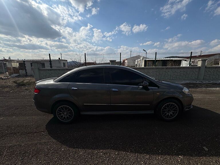FIAT LINEA