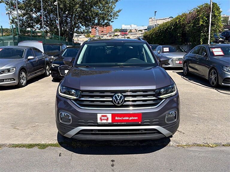 VOLKSWAGEN T-CROSS