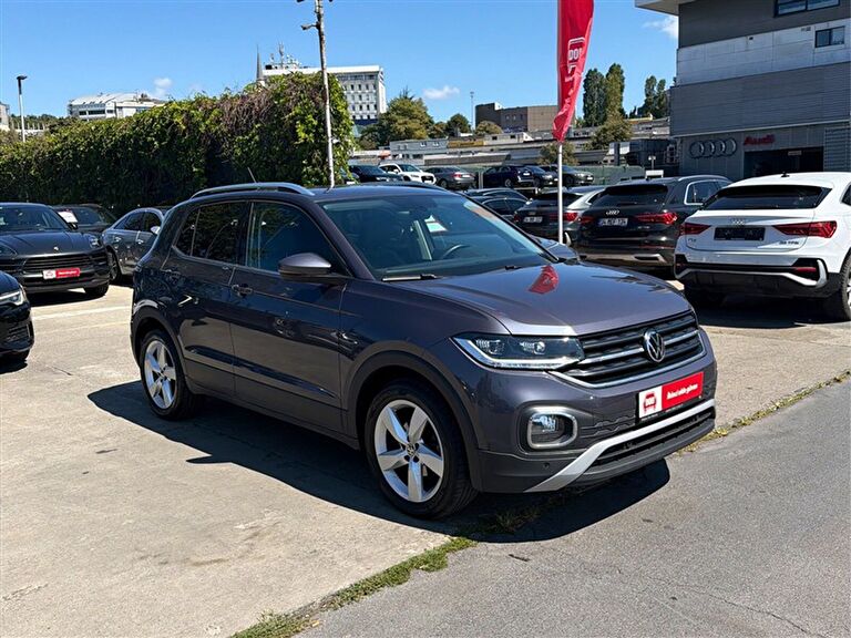 VOLKSWAGEN T-CROSS