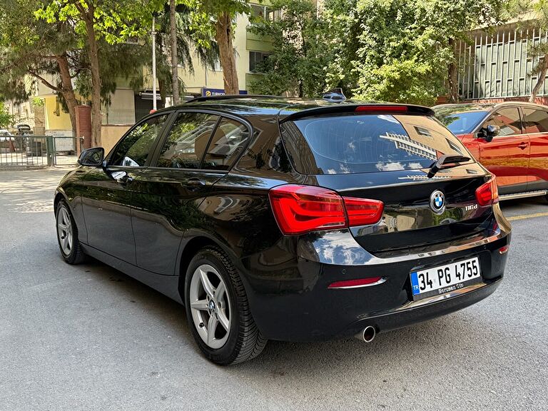 BMW 1 SERISI
