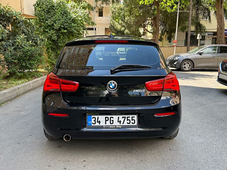 BMW 1 SERISI