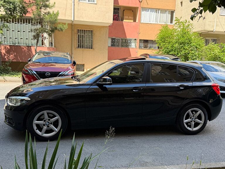 BMW 1 SERISI