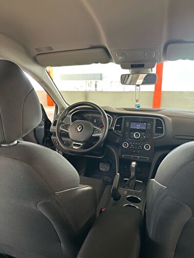 RENAULT MEGANE