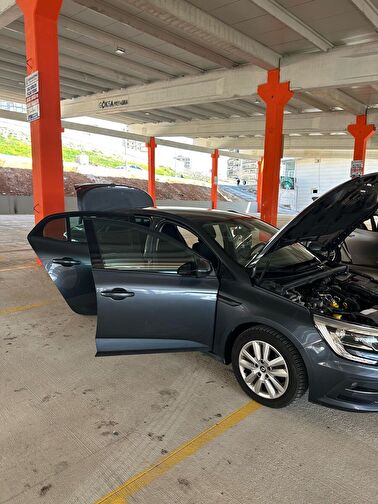 RENAULT MEGANE