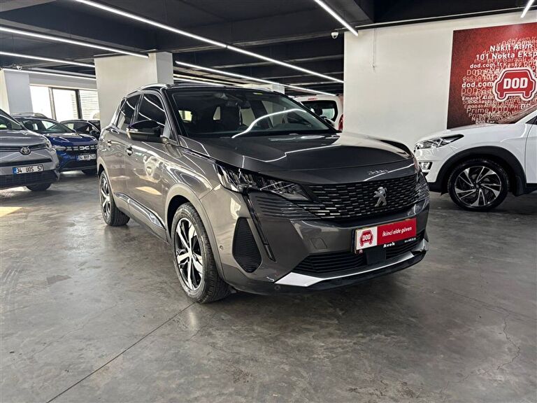 PEUGEOT 3008