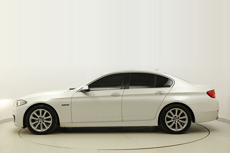 BMW 5 SERISI