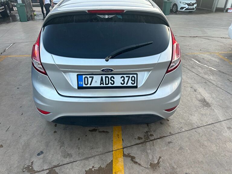 FORD FIESTA