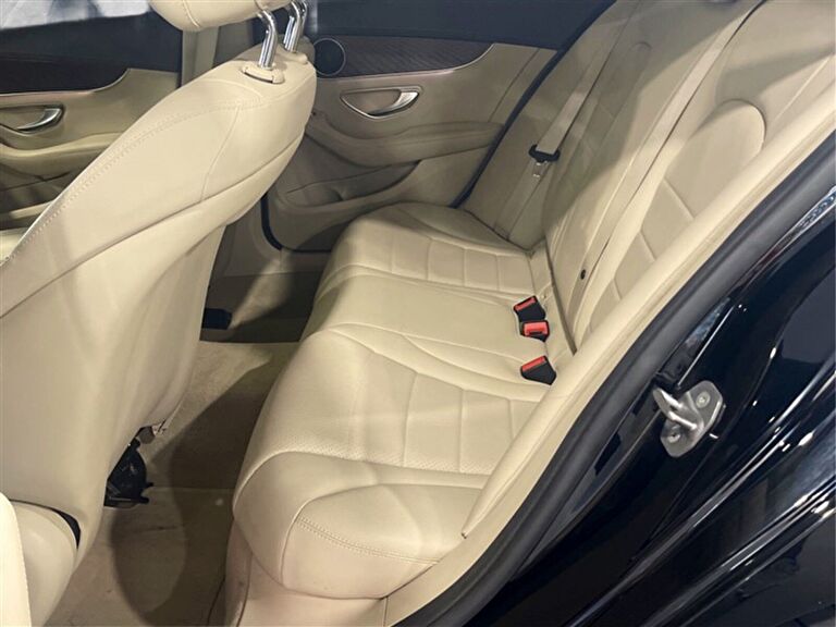 MERCEDES-BENZ C-SERISI
