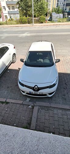 RENAULT FLUENCE