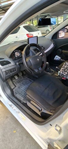 RENAULT FLUENCE